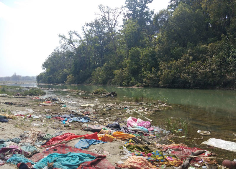 BEST POLLUTION IN THE WORLDPollution-picture-rivers-Dihangadhi.jpg
