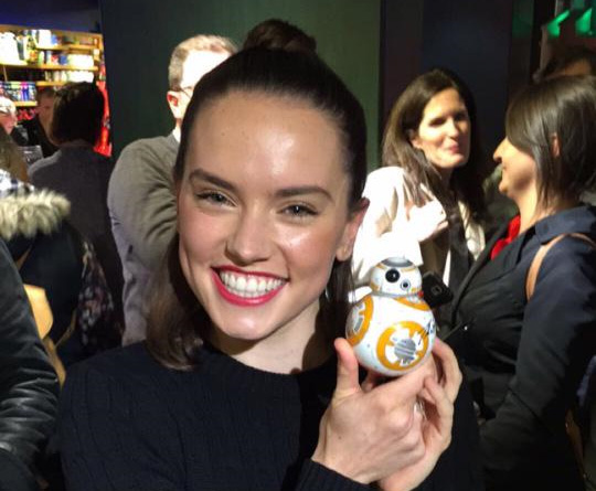 Daisy Ridley with DB8 © Photo sous copyright 