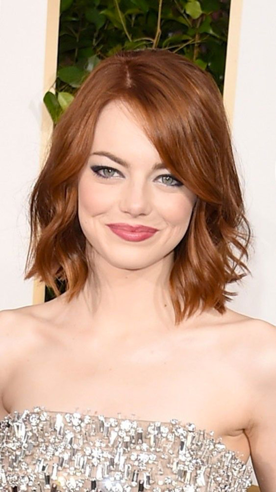 Emma-stone-the-best-famous-picture-actress--source-vogue-tunisie-hair-color-makeup