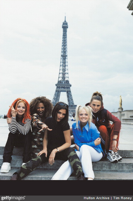 Spice Girl devant la Tour Eiffel - 2007