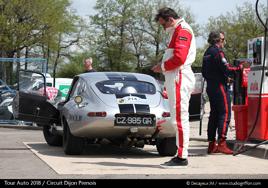 TOUR AUTO - photographies du tour auto - porsche, jaguar, ford gt40, lotus, mercedes, mg, mk=ii, type e, photogriffon, decayeuxx jean-michel, 